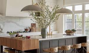 Modern White Farmhouse Kitchens - Rustic Charm Meets Modern Functionality