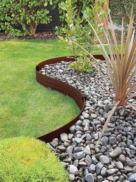 Gorgeous Gravel Lawn Edging: 15 Stunning Ideas to Brighten Your Outdoors in 2024