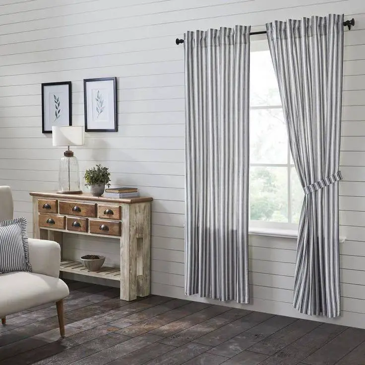 32 Gorgeous Black Curtain Bedroom Ideas Modern: Stylish & Beautiful!